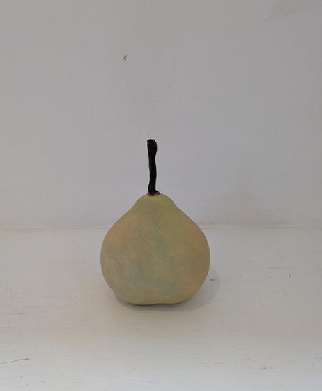 Pear (020)